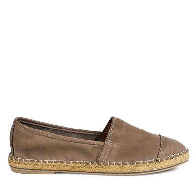 Root > Sheriton Category > Shoes > Espadrilles